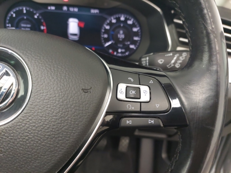 Used Volkswagen Passat 2018 for sale - 76556107: Photo 14