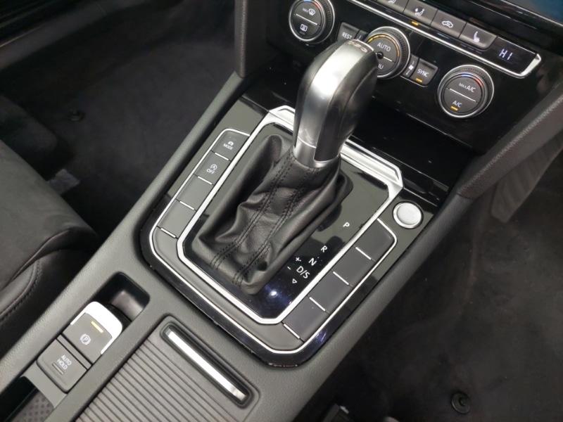 Used Volkswagen Passat 2018 for sale - 76556107: Photo 16