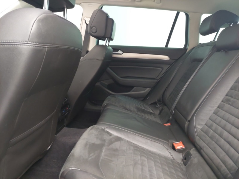 Used Volkswagen Passat 2018 for sale - 76556107: Photo 6