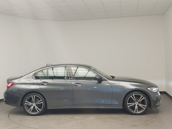 Used BMW 3 Series 2021 for sale - 78467540: Photo