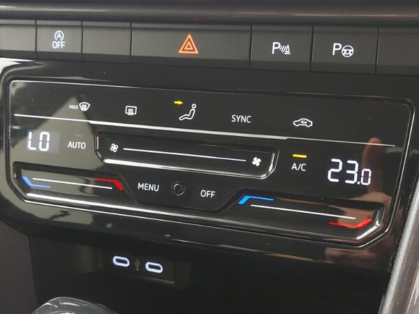 Used Volkswagen T-Roc 2023 for sale - 75680501: Photo 14