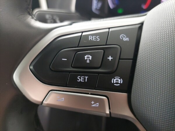 Used Volkswagen T-Roc 2023 for sale - 75680501: Photo 18