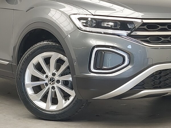 Used Volkswagen T-Roc 2023 for sale - 75680501: Photo 9