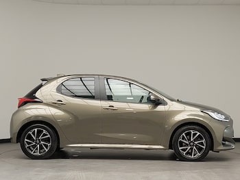 Used Toyota Yaris 2022 for sale - 76726300: Photo