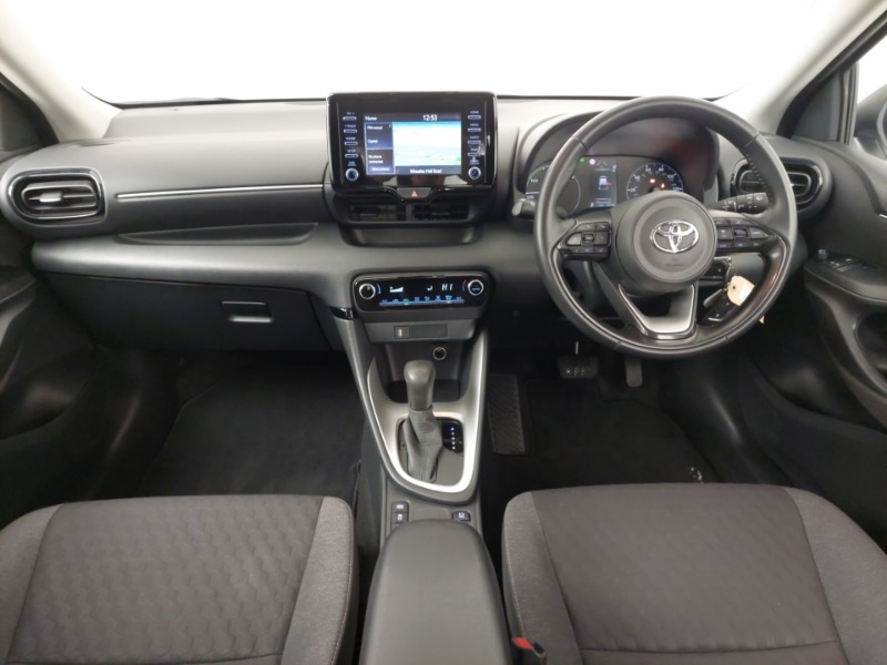 Used Toyota Yaris 2022 for sale - 76827259: Photo 2