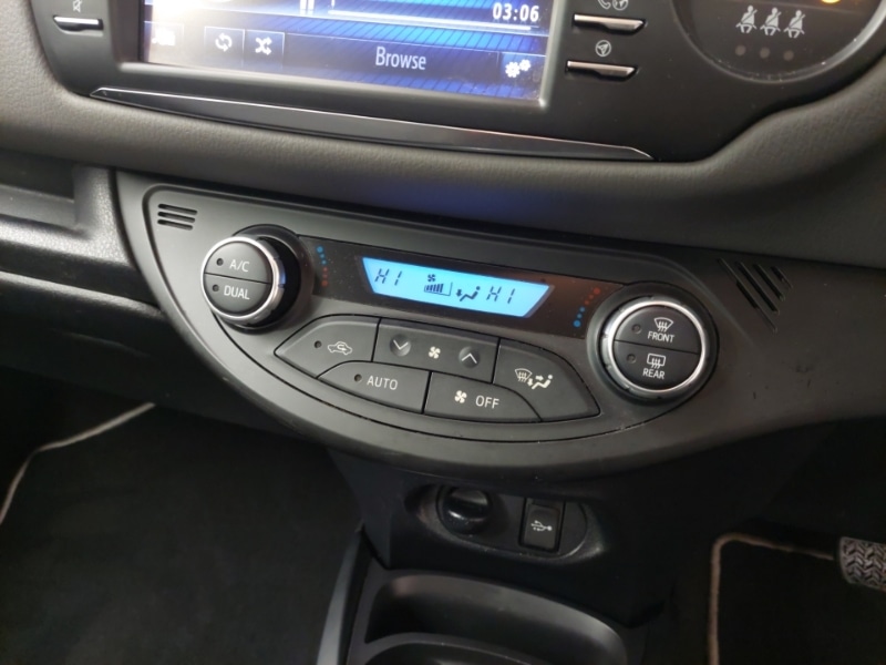 Used Toyota Yaris 2018 for sale - 77439383: Photo 17