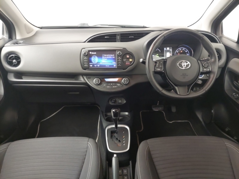 Used Toyota Yaris 2018 for sale - 77439383: Photo 2