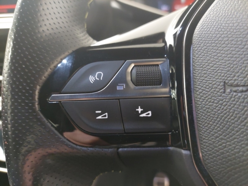 Used Peugeot 2008 2022 for sale - 77047389: Photo 18