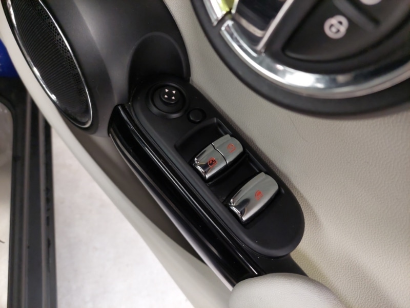 Used MINI Convertible 2018 for sale - 77767533: Photo 12