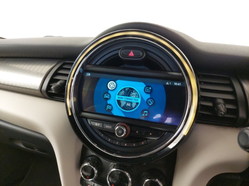 Used MINI Convertible 2018 for sale - 77767533: Photo 15