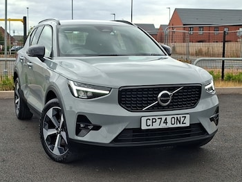 Used Volvo XC40 2025 for sale - 79452339: Photo