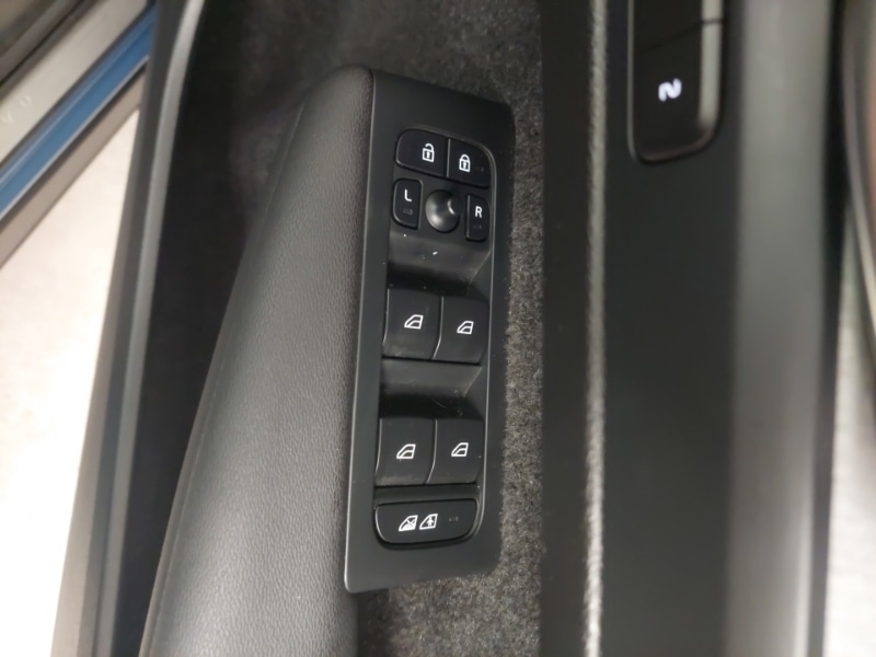 Used Volvo XC40 2024 for sale - 77300185: Photo 12