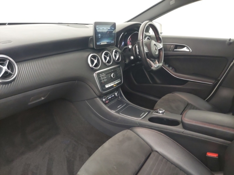 Used Mercedes-Benz A-Class 2017 for sale - 76602402: Photo 5