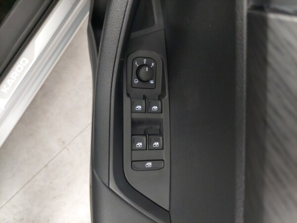 Used Skoda Karoq 2023 for sale - 75147121: Photo 12