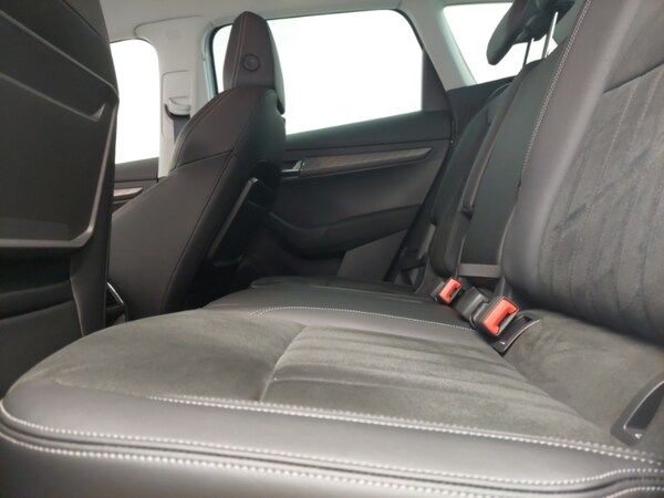 Used Skoda Karoq 2023 for sale - 75147121: Photo 6