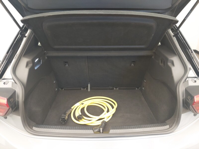 Used Volkswagen ID.3 2022 for sale - 77816133: Photo 8