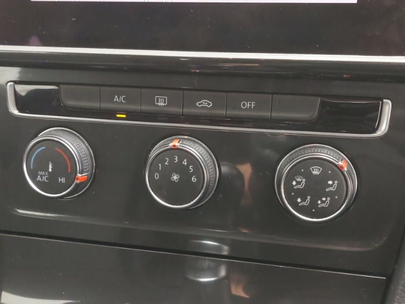 Used Volkswagen Golf 2017 for sale - 77265720: Photo 15