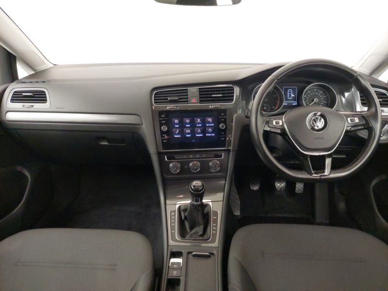 Used Volkswagen Golf 2017 for sale - 77265720: Photo 2