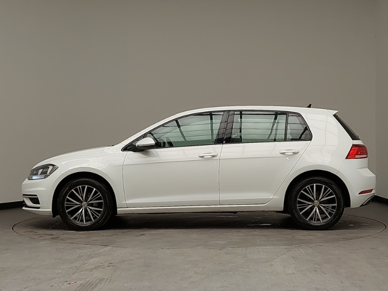 Used Volkswagen Golf 2017 for sale - 77265720: Photo 4