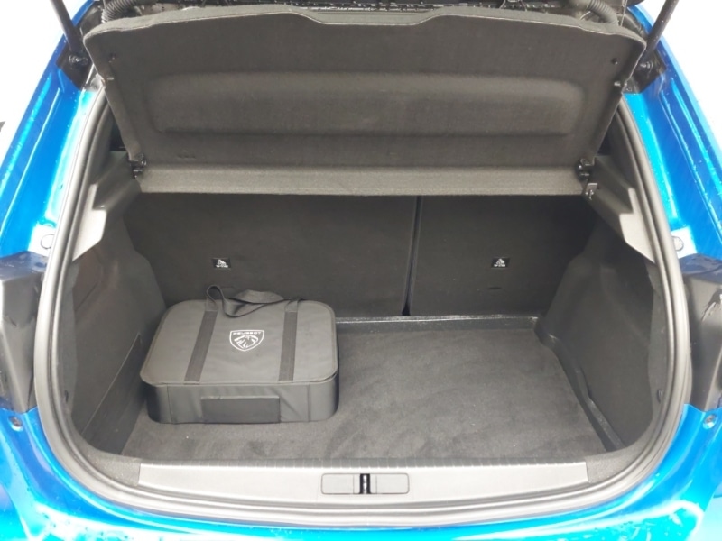 Used Peugeot 208 2022 for sale - 76379414: Photo 8