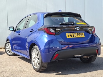 Used Toyota Yaris 2023 for sale - 79315617: Photo