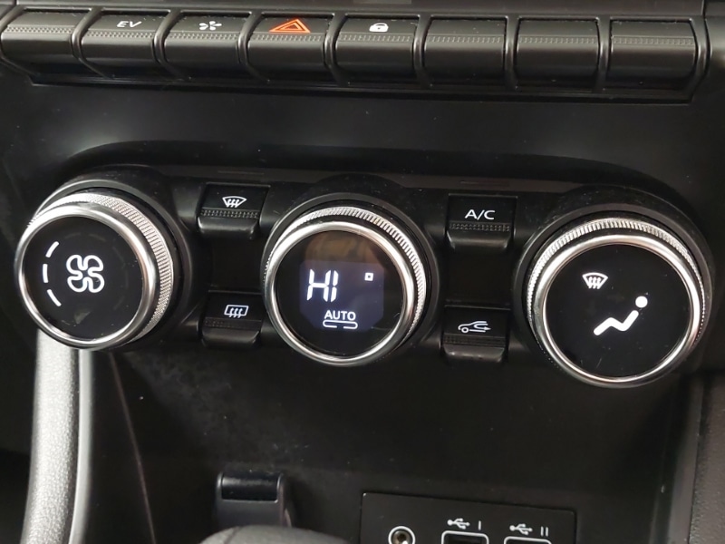 Used Renault Captur 2023 for sale - 77698537: Photo 16