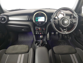 Used MINI Hatch 2020 for sale - 76226107: Photo 2