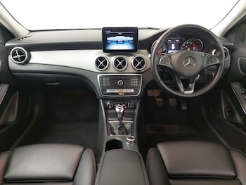 Used Mercedes-Benz GLA 2018 for sale - 76498278: Photo