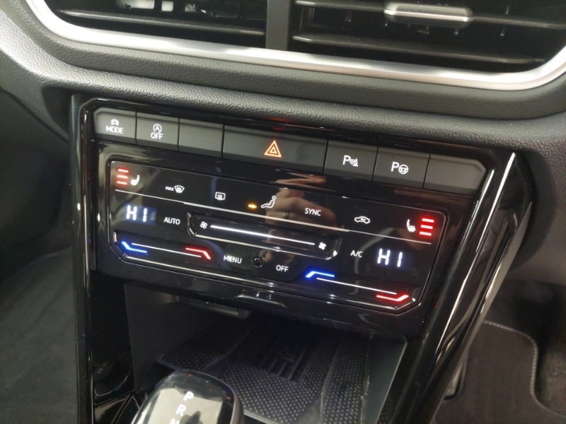 Used Volkswagen T-Roc 2025 for sale - 77107980: Photo 17