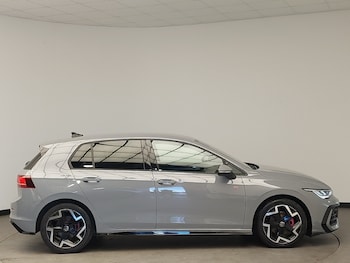Used Volkswagen Golf 2024 for sale - 78411360: Photo