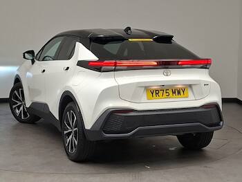 Used Toyota C-HR 2025 for sale - 79737513: Photo