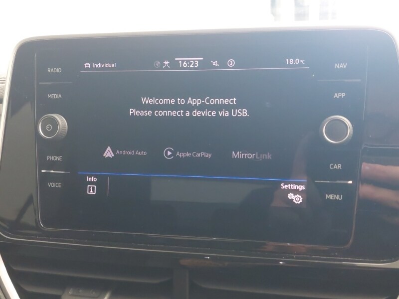 Used Volkswagen T-Roc 2022 for sale - 77964427: Photo 17