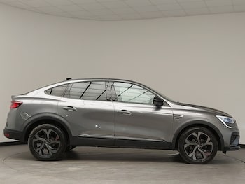 Used Renault Arkana 2023 for sale - 76779827: Photo