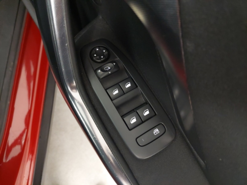 Used Peugeot 2008 2016 for sale - 76543582: Photo 12