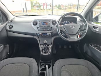 Used Hyundai i10 2017 for sale - 79440290: Photo