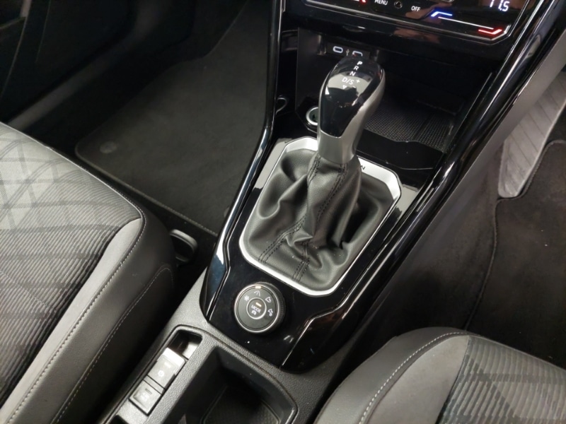 Used Volkswagen T-Roc 2023 for sale - 77736419: Photo 16