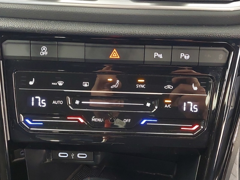 Used Volkswagen T-Roc 2023 for sale - 77736419: Photo 17