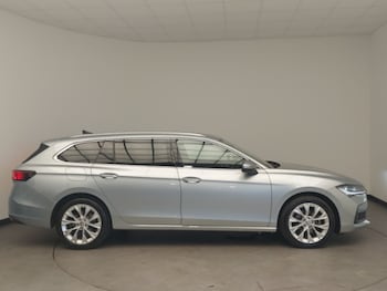 Used Skoda Superb 2024 for sale - 78747574: Photo