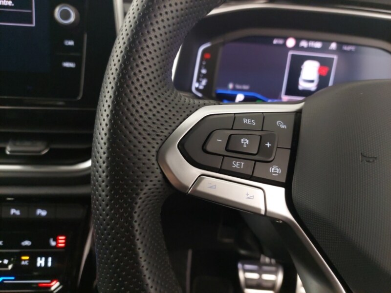 Used Volkswagen T-Roc 2025 for sale - 77352650: Photo 14