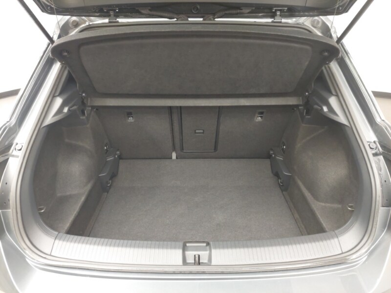 Used Volkswagen T-Roc 2025 for sale - 77352650: Photo 8