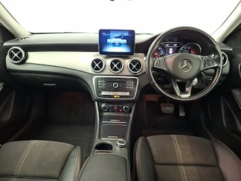 Used Mercedes-Benz GLA 2019 for sale - 79153500: Photo