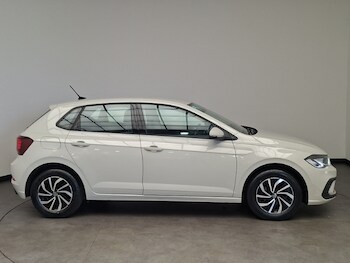 Used Volkswagen Polo 2024 for sale - 78940823: Photo
