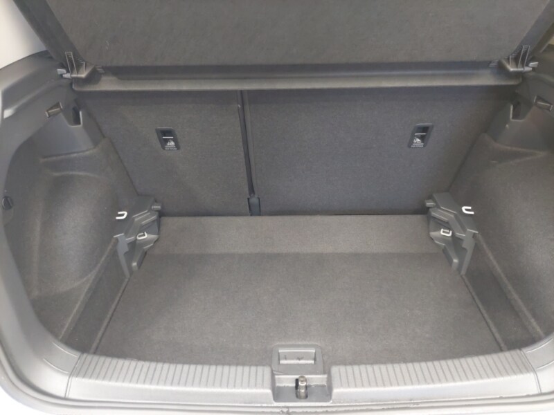 Used Volkswagen T-Cross 2023 for sale - 77933027: Photo 8