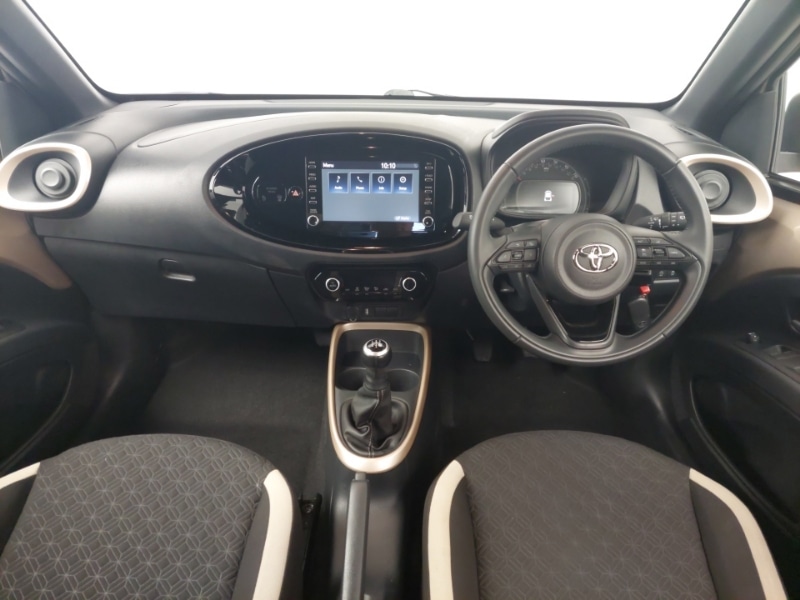 Used Toyota Aygo X 2023 for sale - 77948181: Photo 2