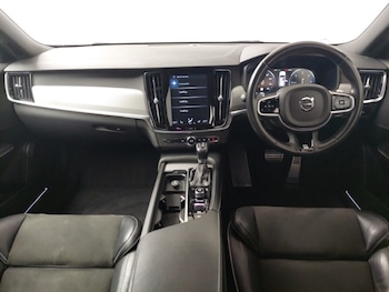 Used Volvo V90 2018 for sale - 76380447: Photo