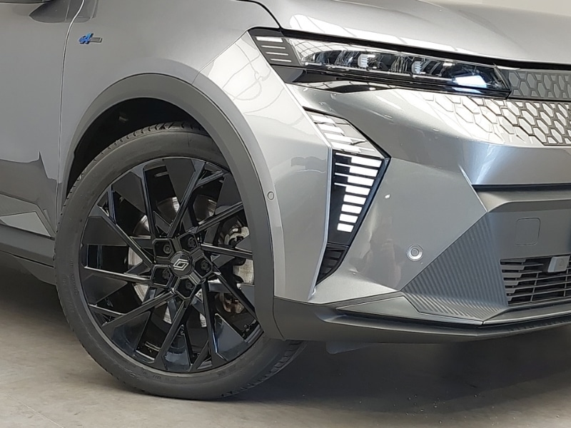 Used Renault Scenic E-Tech 2024 for sale - 77526568: Photo 9