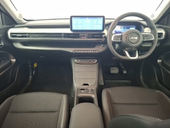 Used Jeep Avenger 2024 for sale - 79235343: Photo