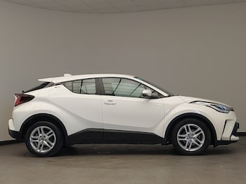 Used Toyota C-HR 2023 for sale - 78425279: Photo