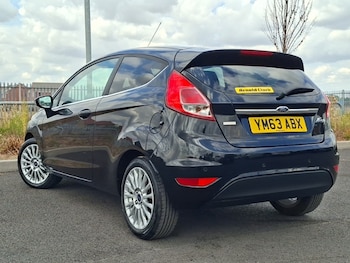 Used Ford Fiesta 2014 for sale - 79440270: Photo