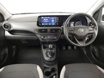 Used Hyundai i10 2022 for sale - 75939625: Photo
